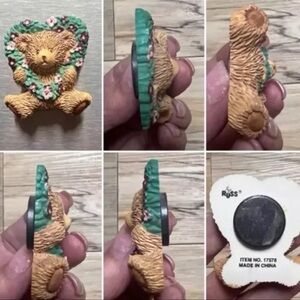 Bear Holding Flower Heart Wreath #17578 - Russ Fridge Magnet